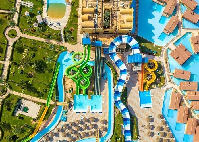 شاطئ تيتانيك 5*